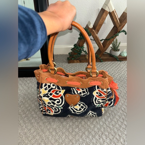 LIKE NEW JUICY COUTURE DAYDREAMER BAG - Picture 3 of 11